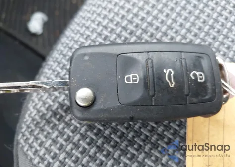 2017 Volkswagen Beetle #Pinkbeetle/1.8T Classic/1.8T S from USA, damaged, VIN 3VWF17AT1HM610309